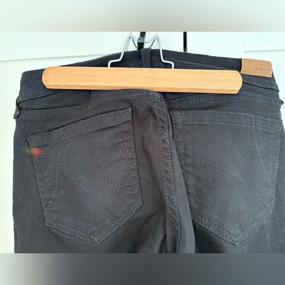 Ariat Jeans - Picture 4 of 5